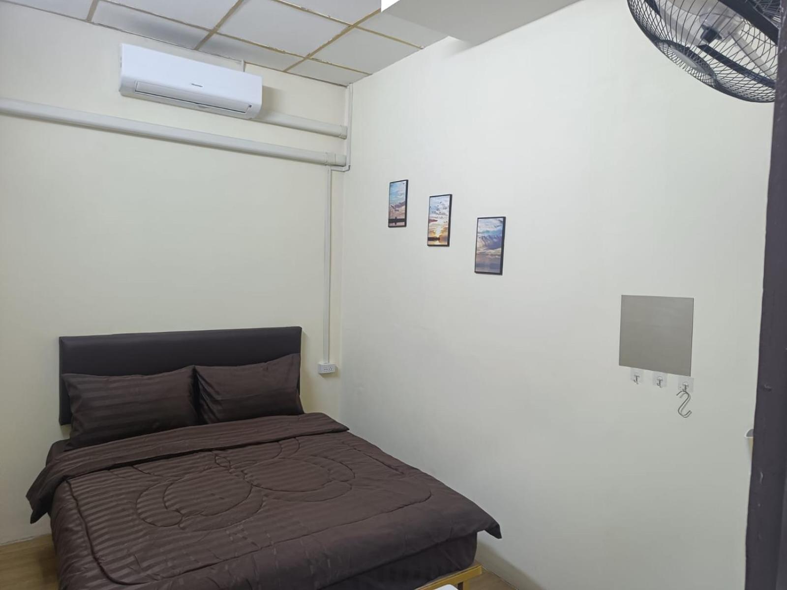 The House 2 Albergue
